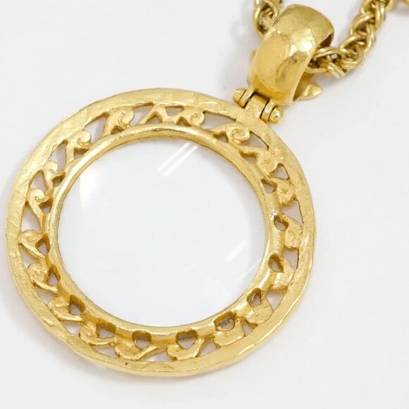 CHANEL CC Logo Loupe Pendant Necklace 33" Gold Tone 95A Auth w/Box - Picture 4 of 11